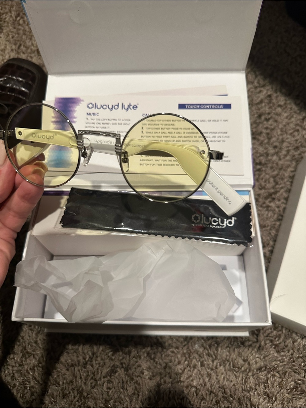 Lucy e-glasses White Box with Purple Accents